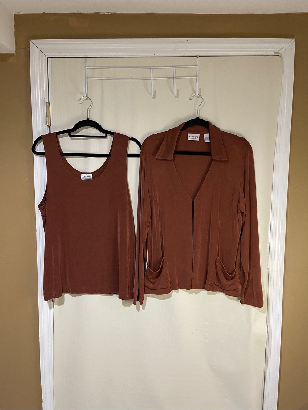 NWOT Chico's Rust Brown Sleeveless Tank and Front Jacket Set Size L/XL